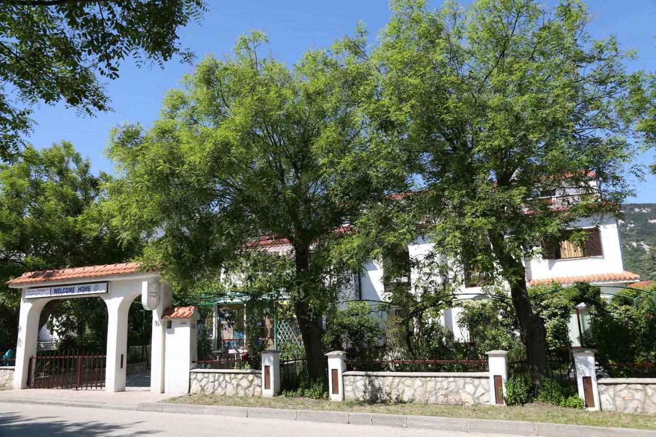 Apartments Fam Tomasic Baška Exterior foto
